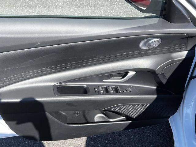 Certified 2024 Hyundai Elantra SEL FWD image 17