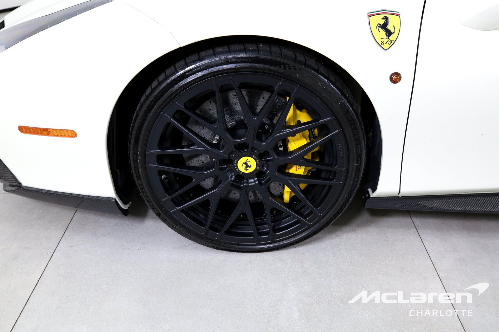 Used 2018 Ferrari 488 Spider RWD image 32