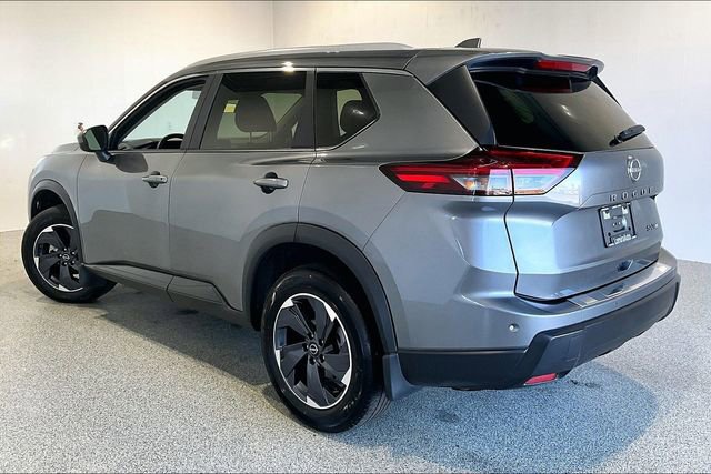 Used 2024 Nissan Rogue SV w/ SV Premium Package AWD/4WD image 4