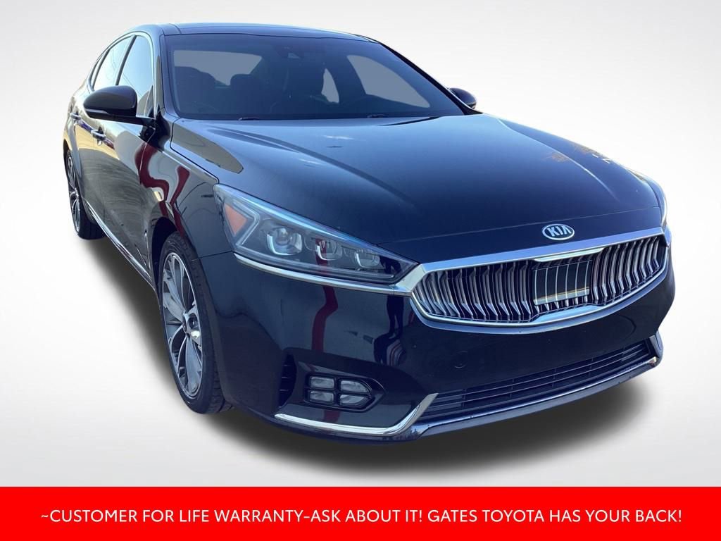 Used 2019 Kia Cadenza Technology image 2