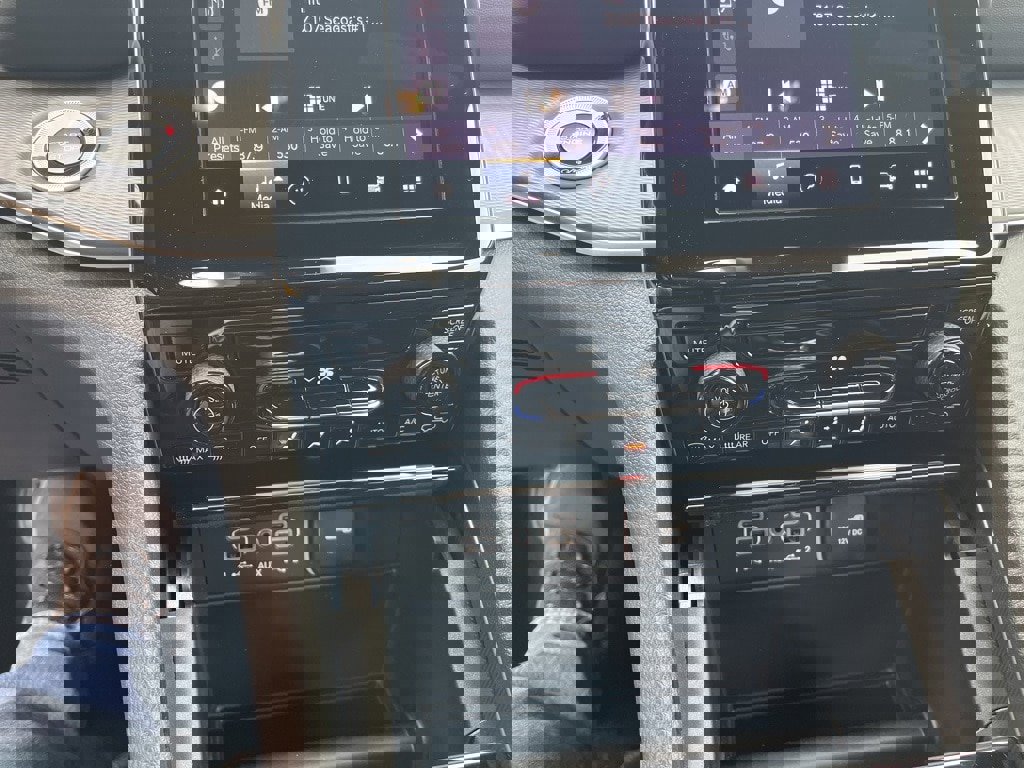 New 2025 Jeep Grand Cherokee Laredo X image 23