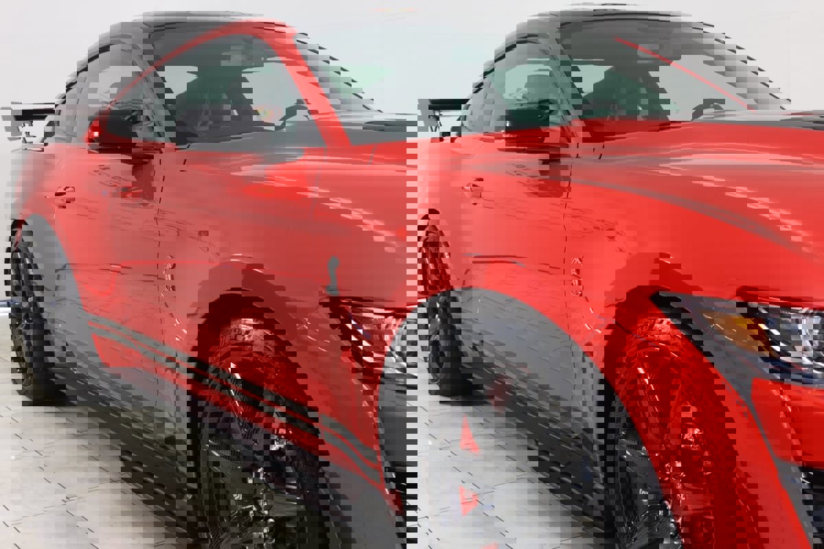 Used 2022 Ford Mustang Shelby GT500 w/ Carbon Fiber Track Pack image 39