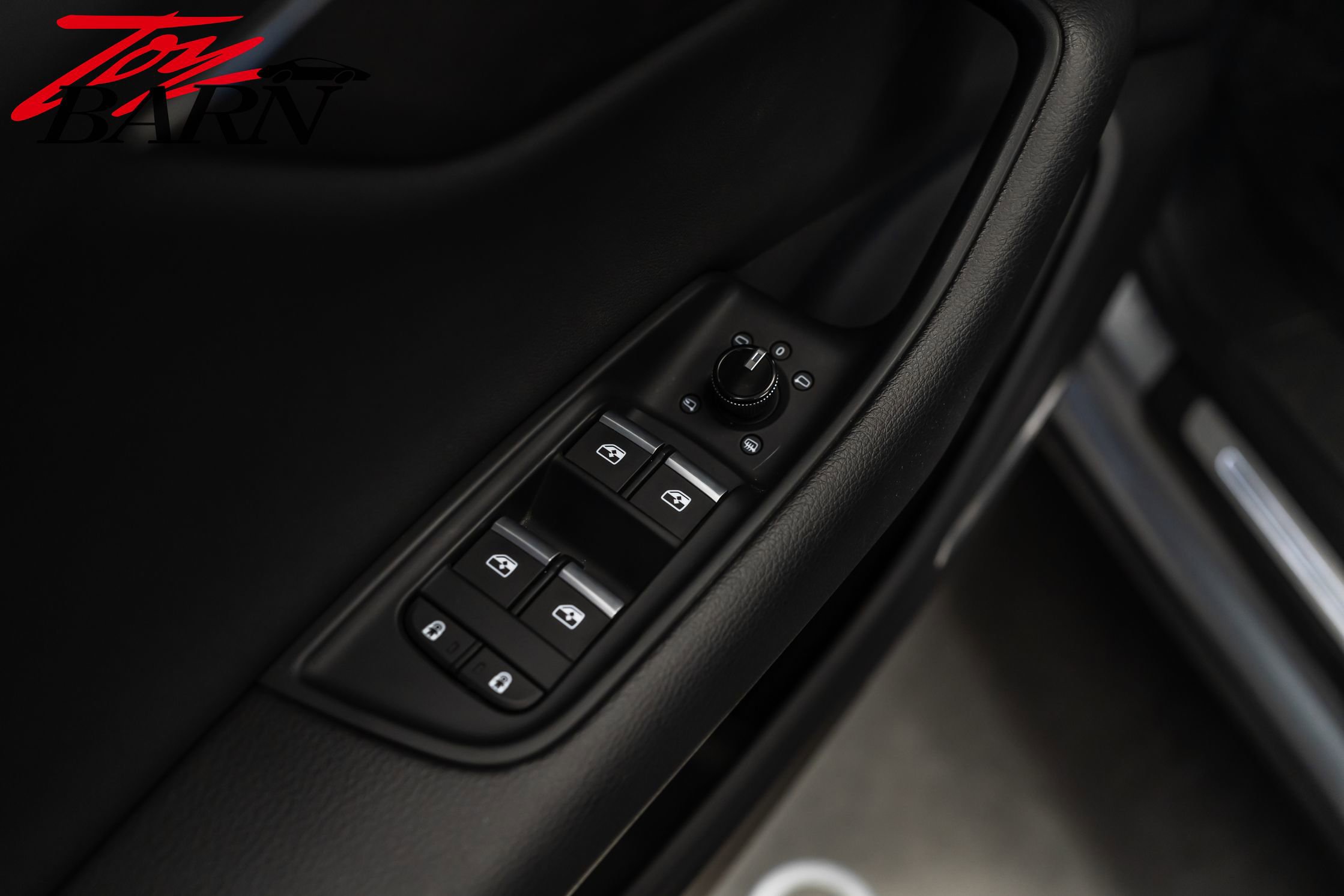 Used 2022 Audi Q8 Premium Plus image 22