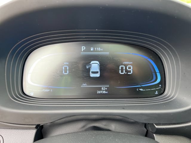 Used 2024 Hyundai Venue SEL FWD image 15