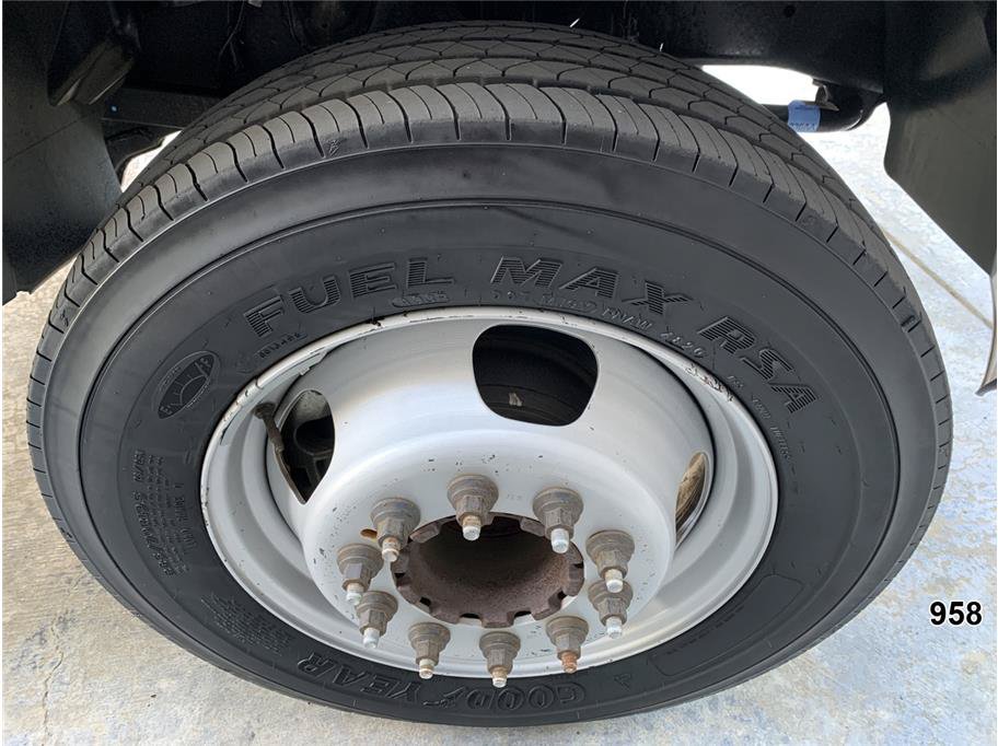Used 2018 RAM 4500 Tradesman RWD image 27