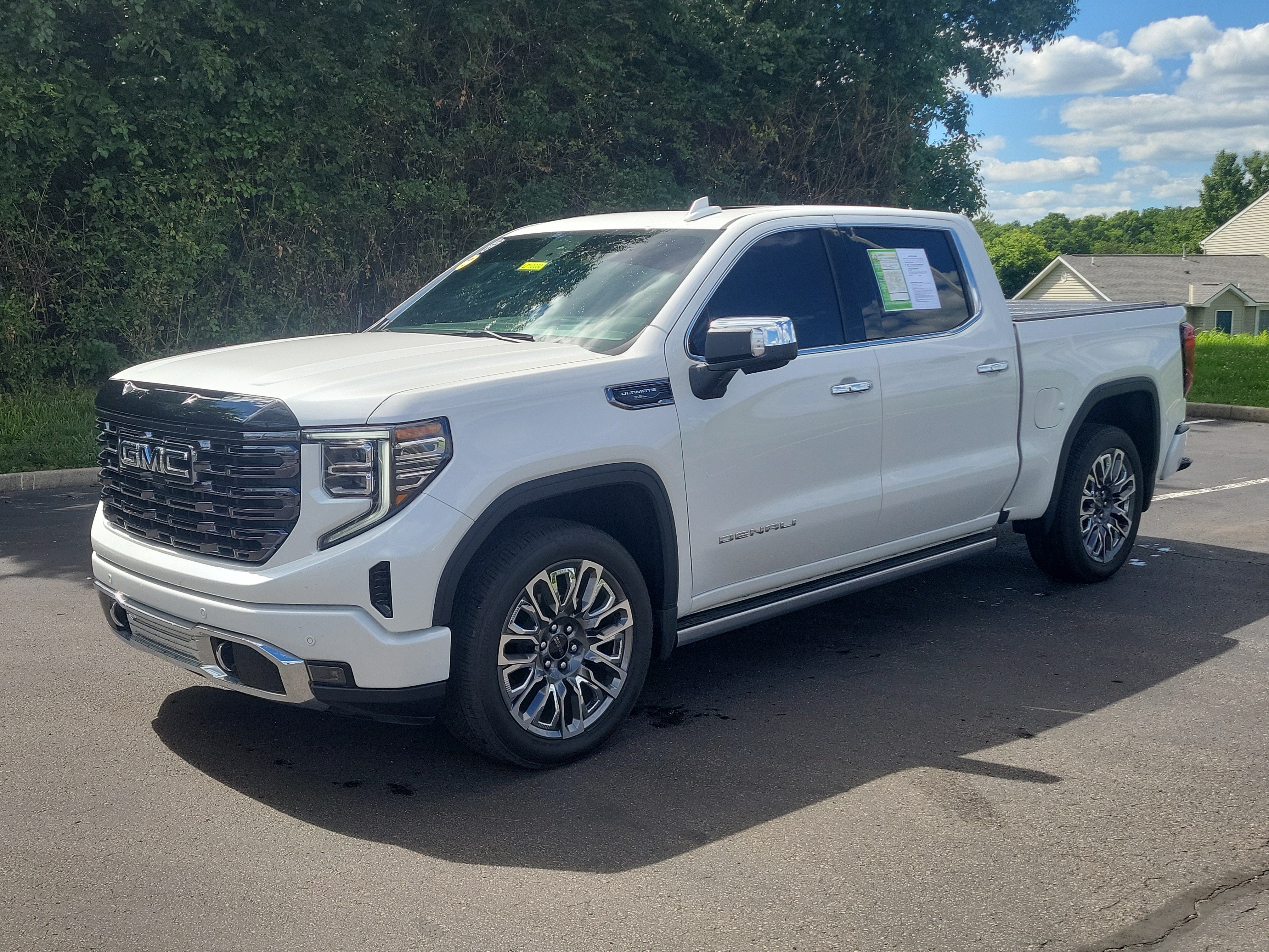 Used 2025 GMC Sierra 1500 Denali Ultimate AWD/4WD image 2