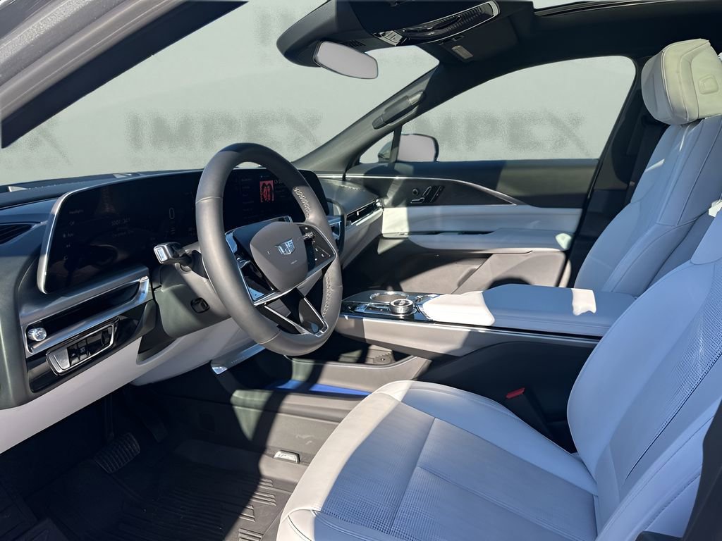 Used 2024 Cadillac Lyriq Luxury w/ LPO, Floor Liner Package image 9