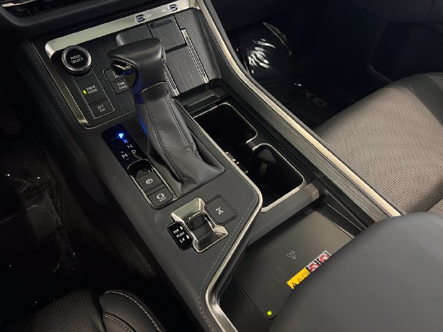 Certified 2025 Lexus GX 550 w/ Accessory Package (2T) AWD/4WD image 26