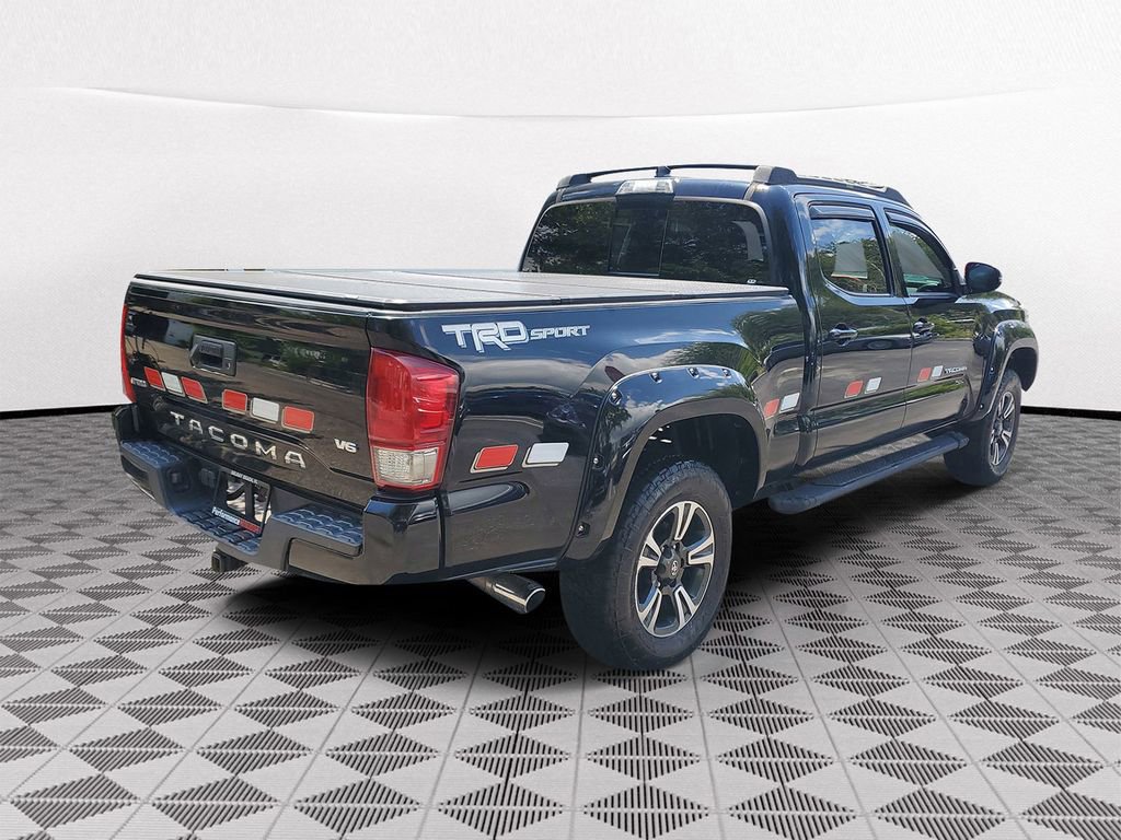 Used 2017 Toyota Tacoma TRD Sport w/ Tow Package RWD image 6