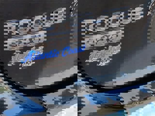 Used 2022 Nissan Rogue Sport SV image 13