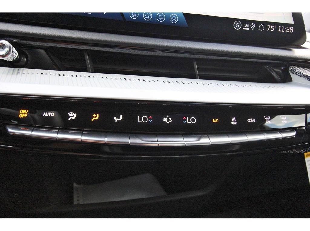 New 2026 Cadillac Optiq Sport 1 image 18