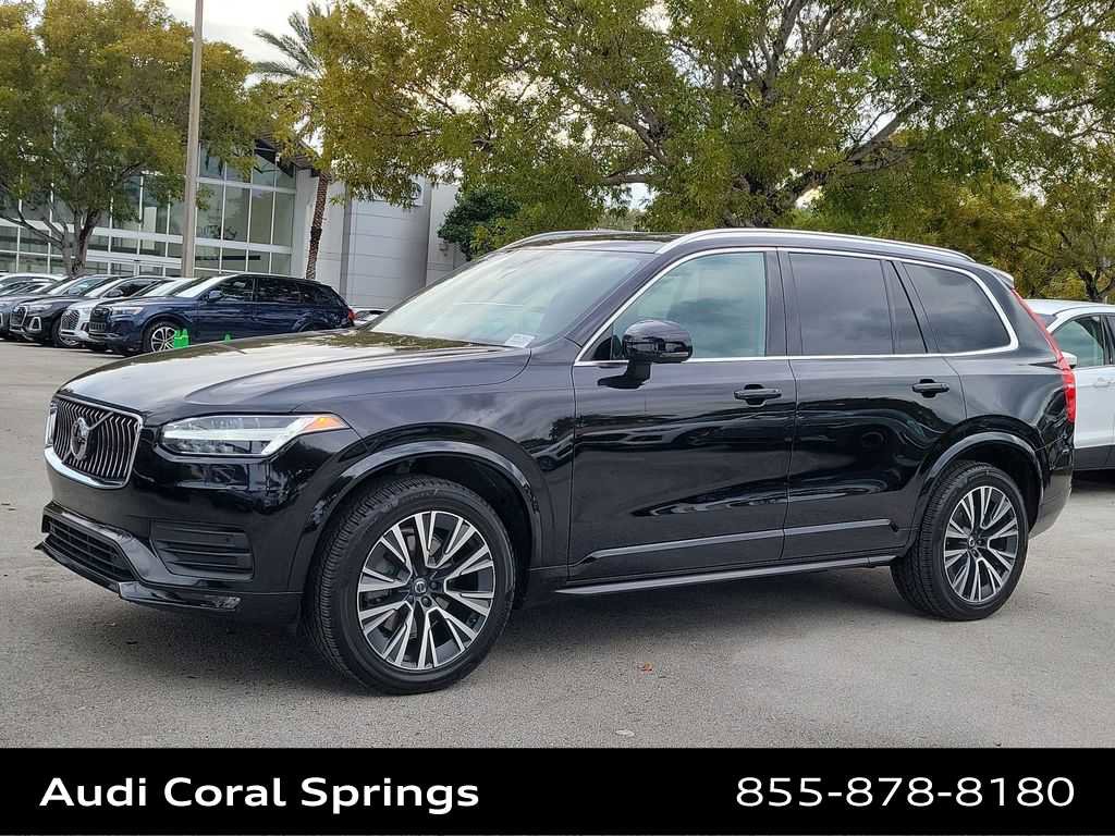 Used 2021 Volvo XC90 T5 Momentum w/ Protection Package Premier image 4