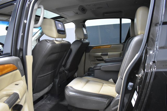 Used 2014 Nissan Armada Platinum w/ Platinum Reserve Package image 35