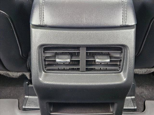 Used 2022 Ford Edge SEL w/ Convenience Package image 16