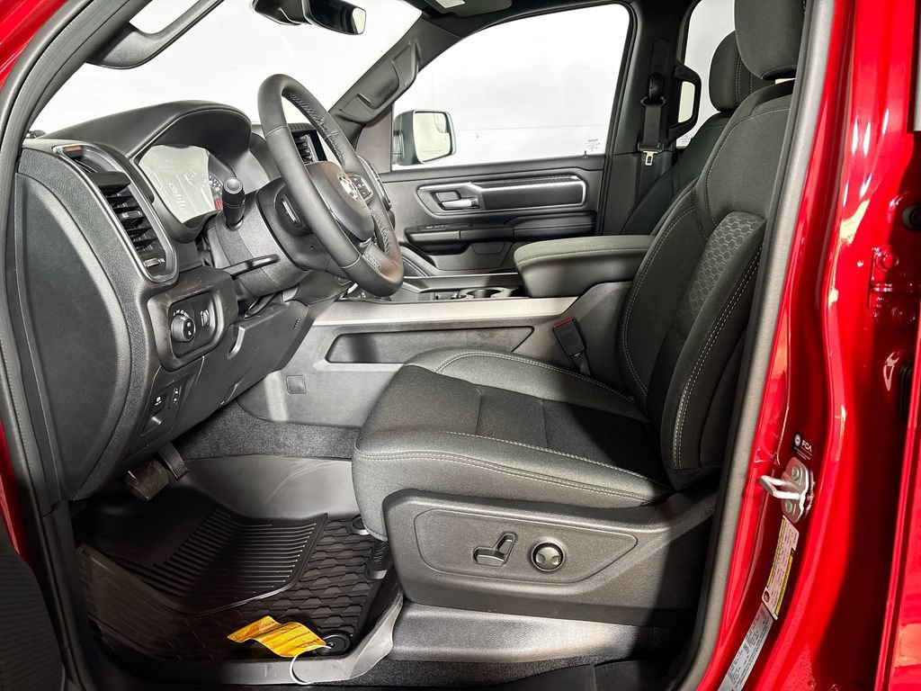 New 2026 RAM 1500 Big Horn AWD/4WD image 11