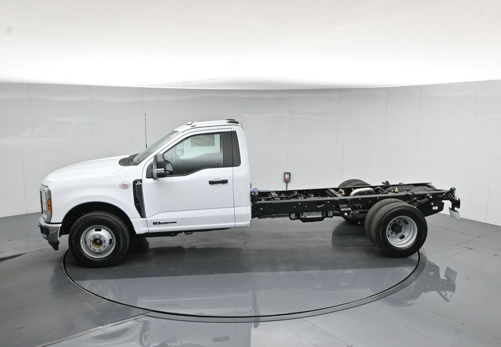 New 2026 Ford F350 XL w/ XL Chrome Package RWD image 35