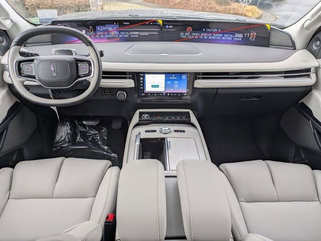 New 2026 Lincoln Navigator Reserve AWD/4WD image 14
