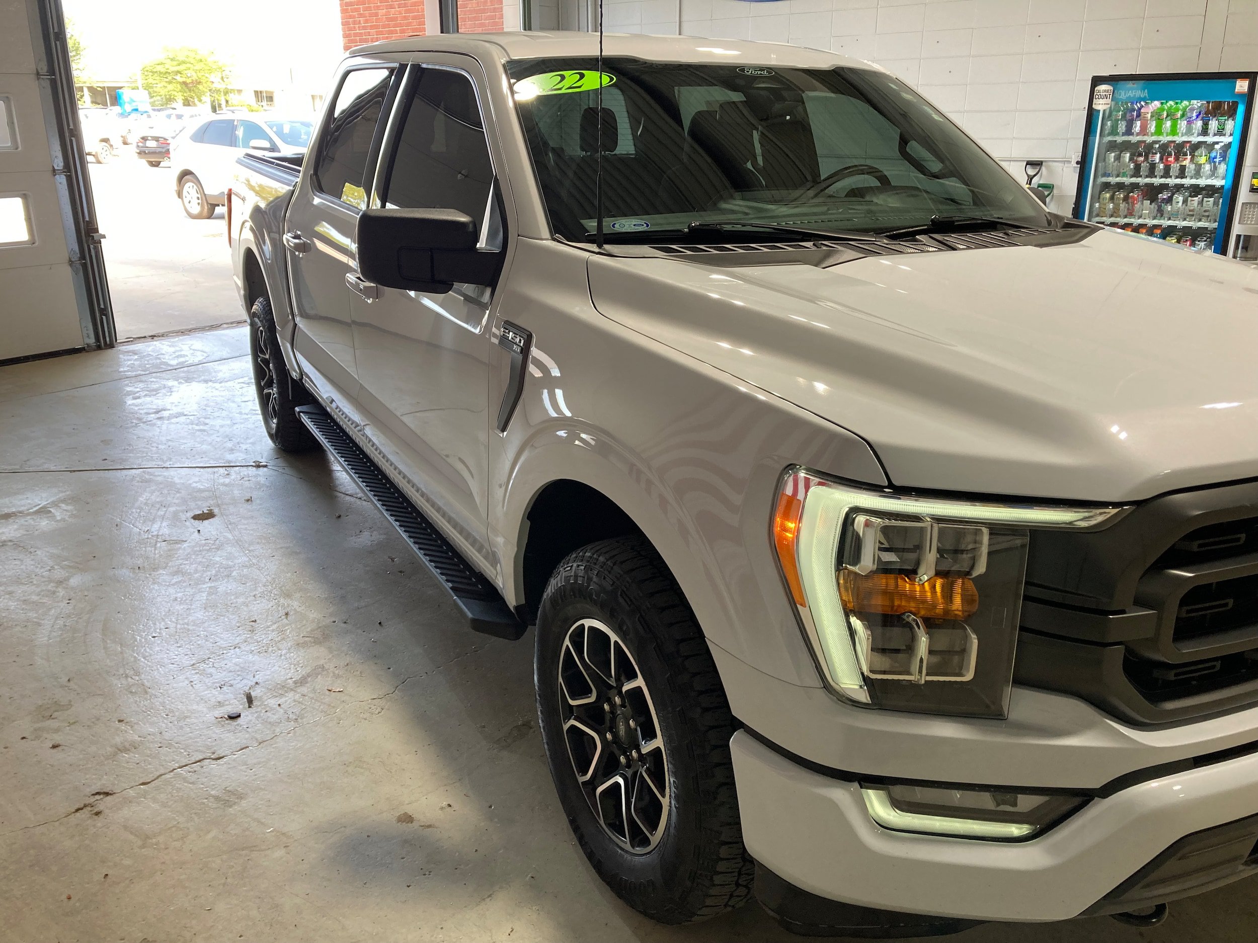 Used 2022 Ford F150 XLT w/ Equipment Group 302A High AWD/4WD image 3