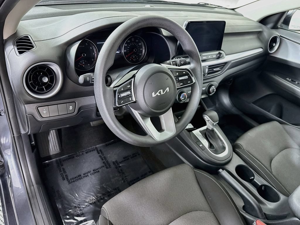 Certified 2023 Kia Forte LXS FWD image 17