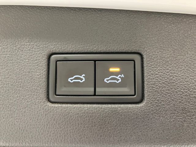 Used 2019 Volkswagen Tiguan SEL Premium R-Line AWD/4WD image 34