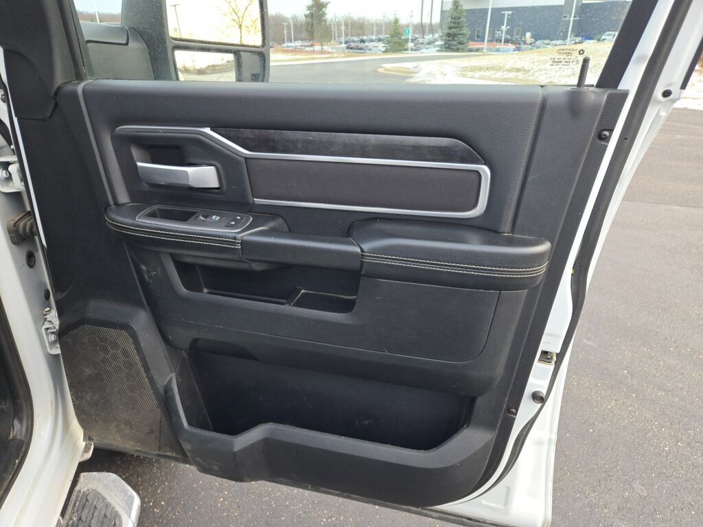 Used 2024 RAM 2500 Big Horn image 5