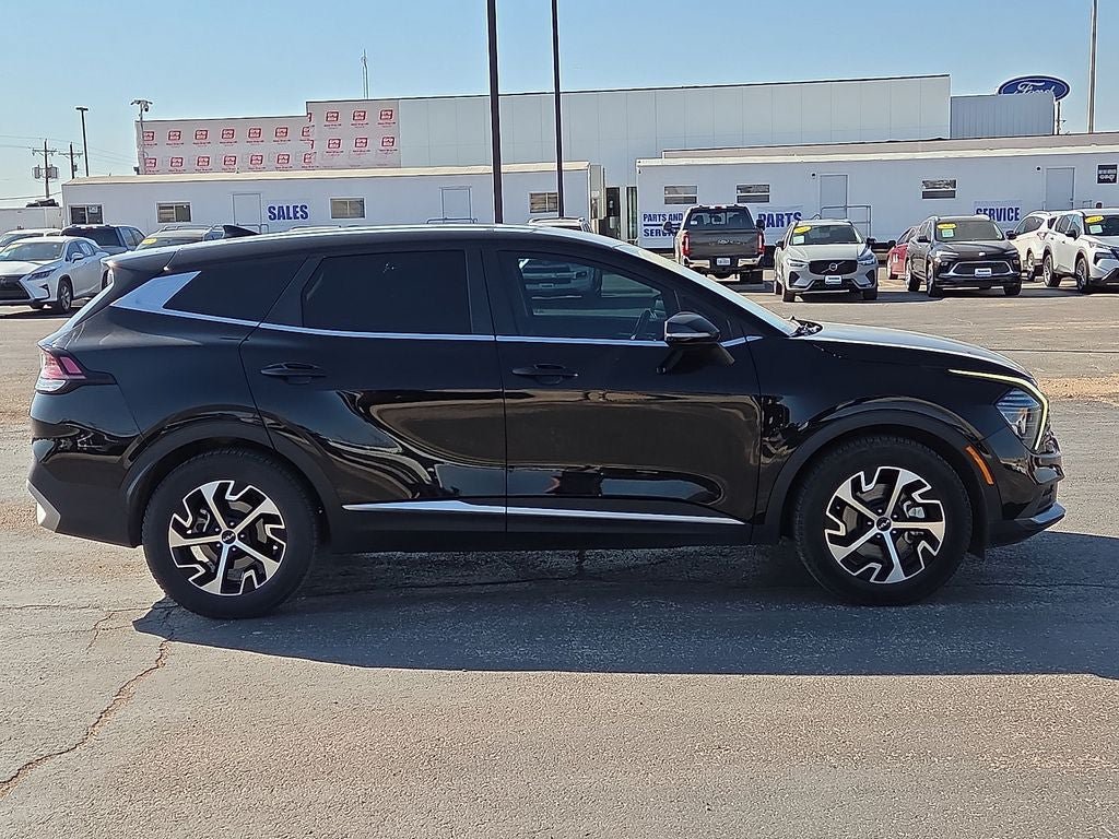 Used 2024 Kia Sportage EX FWD image 6