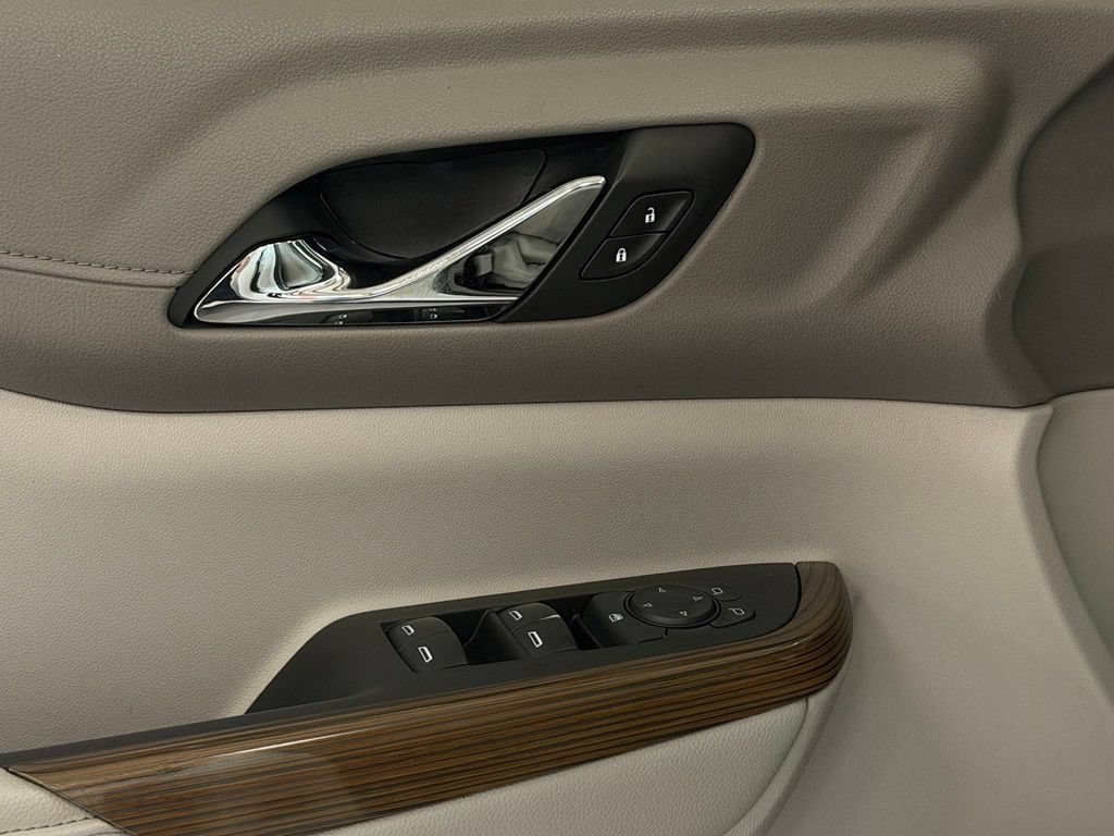 Used 2019 GMC Acadia SLE FWD image 13