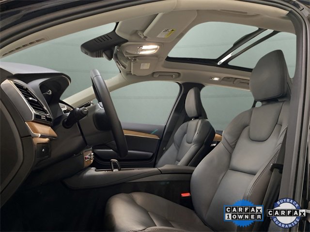 Used 2025 Volvo XC90 B6 Plus image 21
