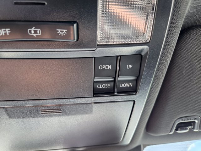 Used 2020 Toyota Tacoma TRD Sport w/ TRD Premium Sport Package AWD/4WD image 36
