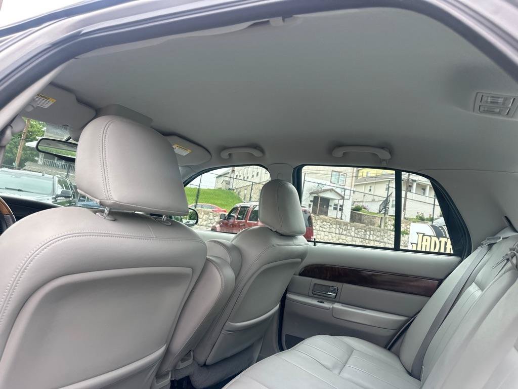 Used 2005 Mercury Grand Marquis LS RWD image 22