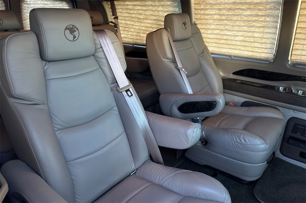 Used 2023 Chevrolet Express 2500 image 13