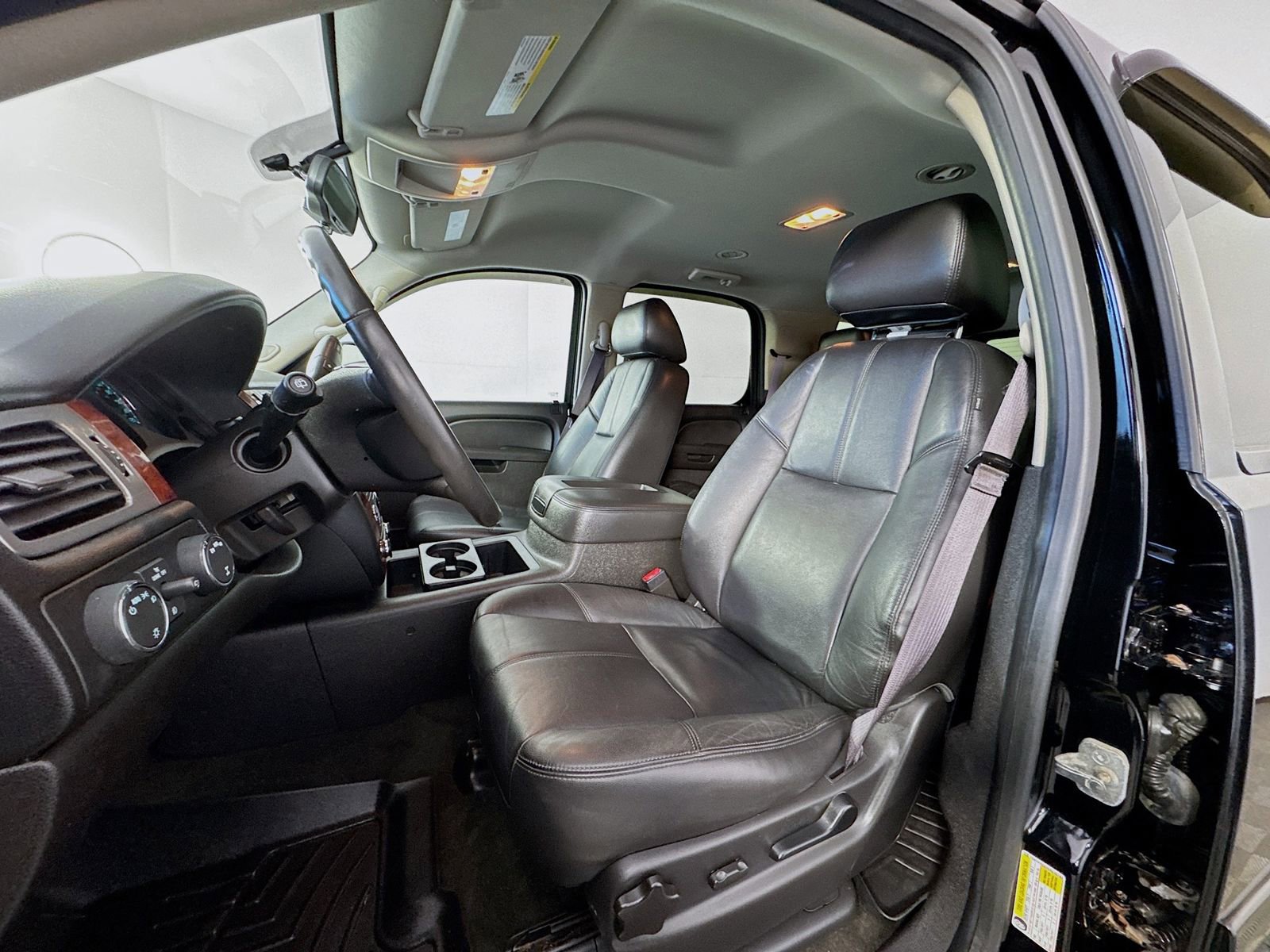 Used 2013 Chevrolet Tahoe LT AWD/4WD image 14