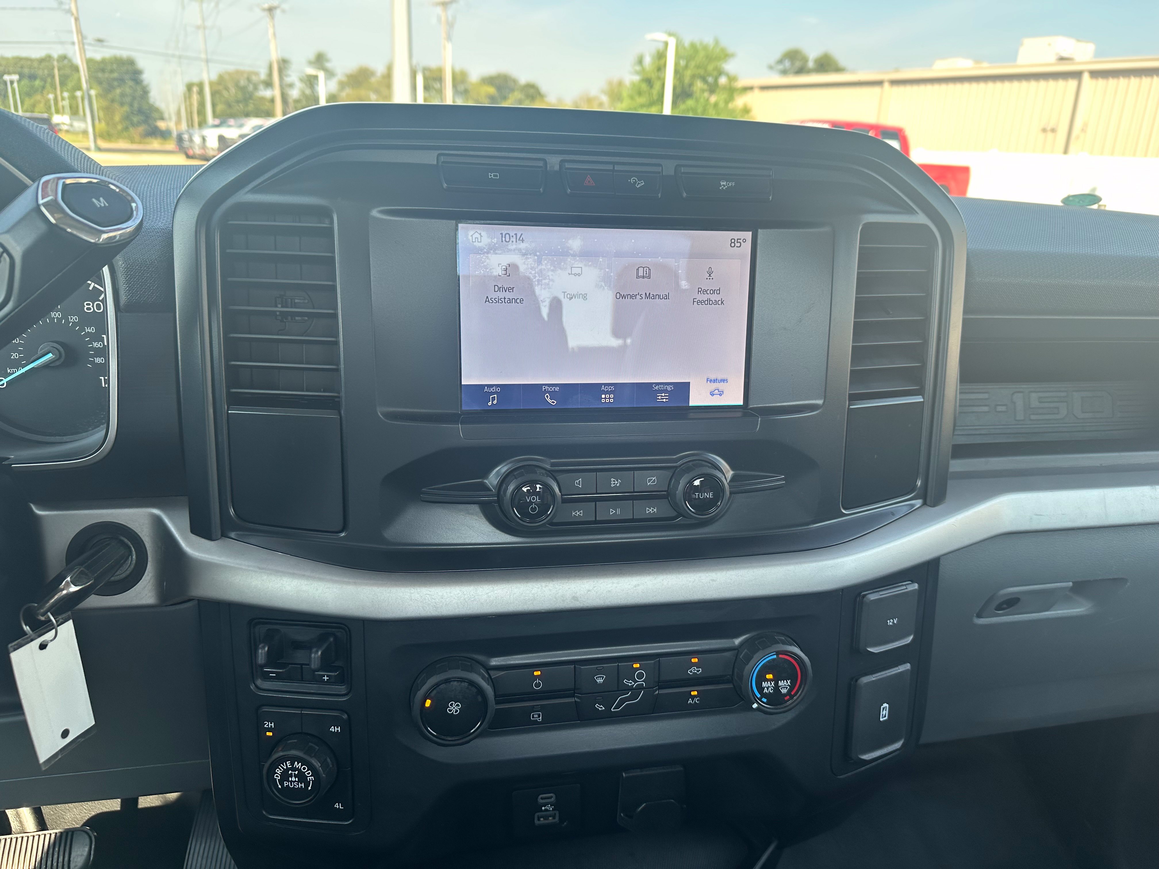 Used 2022 Ford F150 XL w/ Equipment Group 101A High AWD/4WD image 16