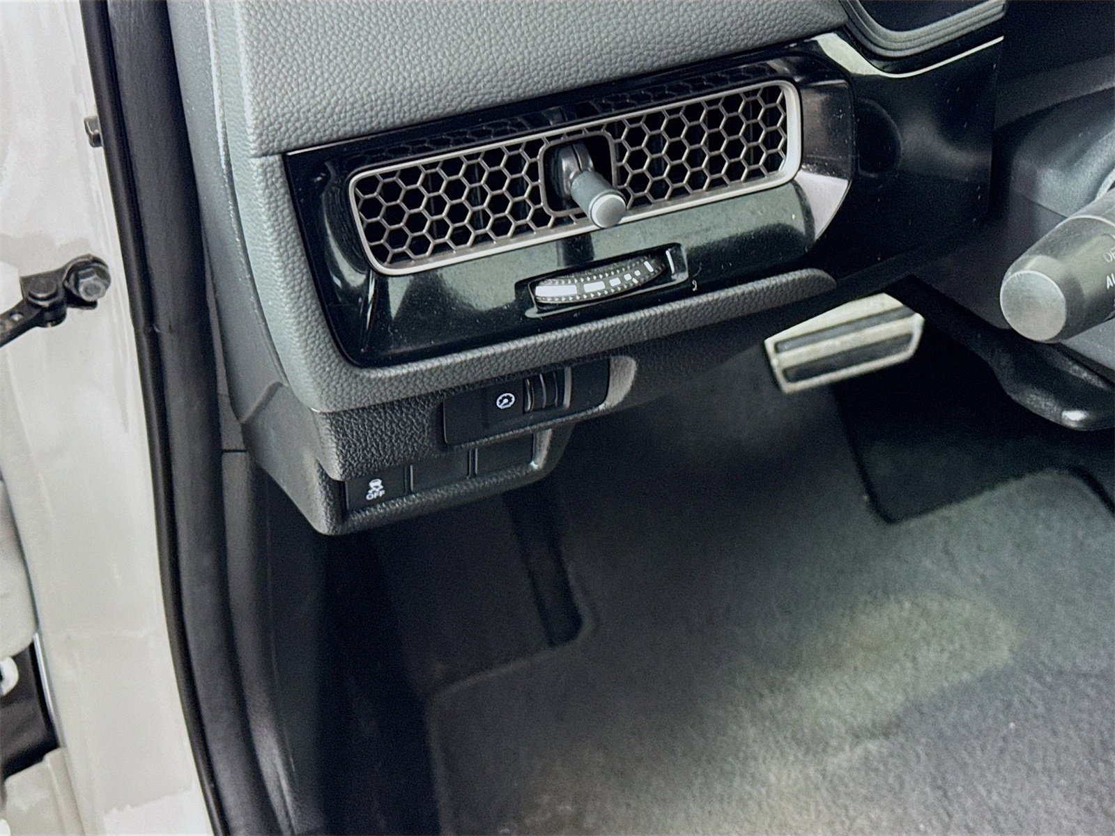 Used 2023 Honda Civic Sport image 8