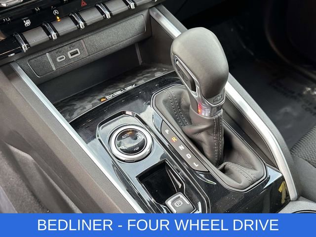 Used 2024 Chevrolet Colorado LT w/ LT Convenience Package II image 8