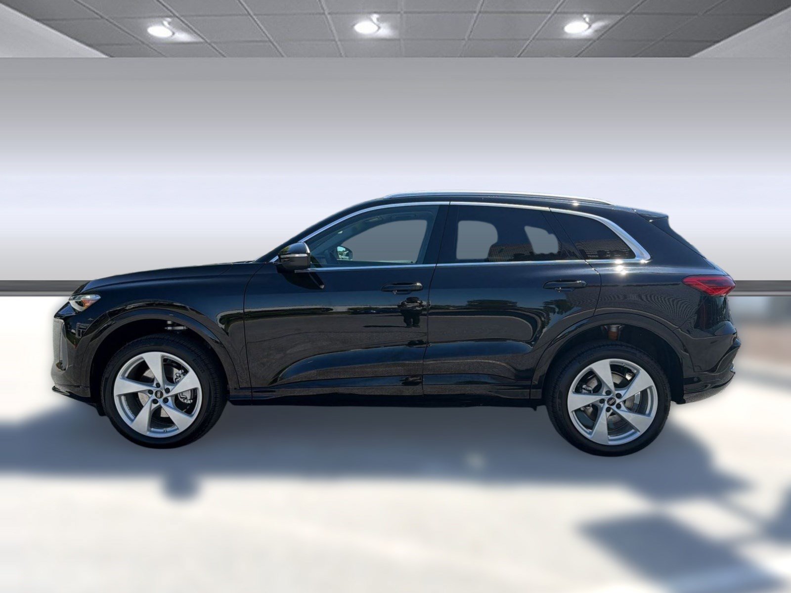 New 2026 Audi Q5 Premium w/ Premium Plus AWD/4WD image 2