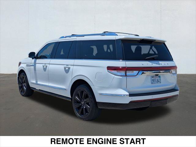 Certified 2023 Lincoln Navigator L Reserve AWD/4WD image 3