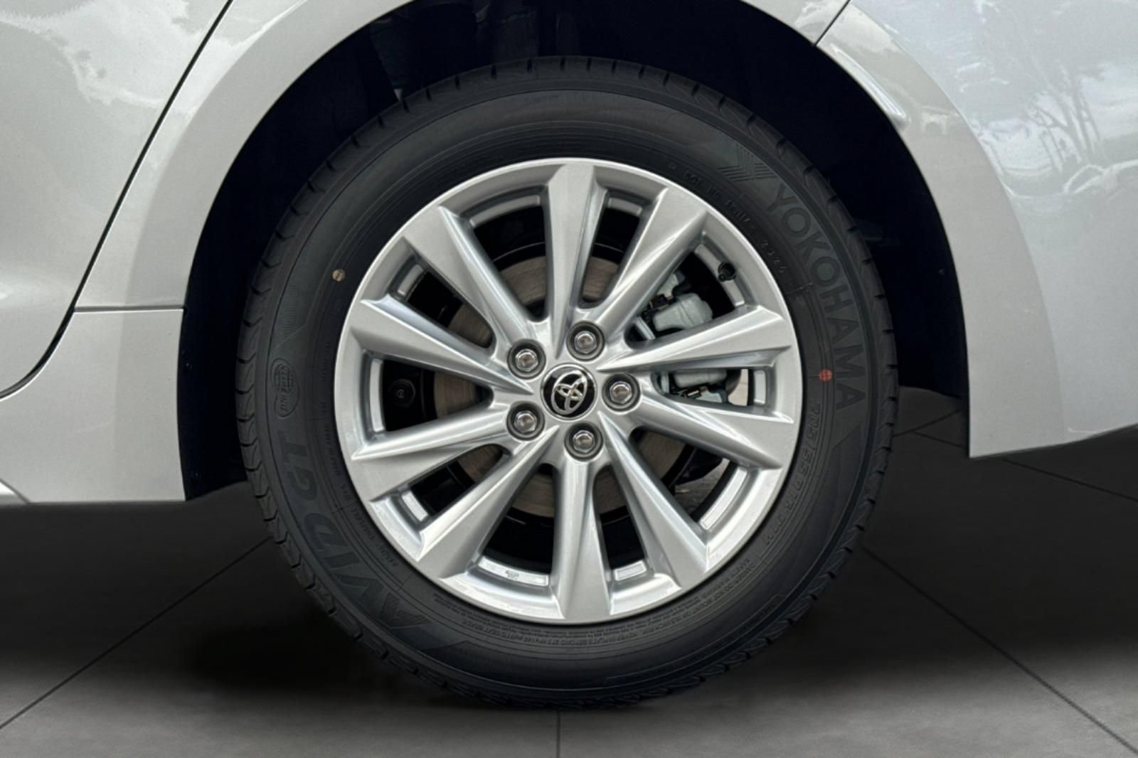 New 2026 Toyota Corolla LE w/ LE Premium Package FWD image 34