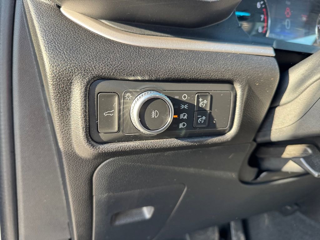 Certified 2022 Ford Explorer XLT w/ Equipment Group 202A image 26