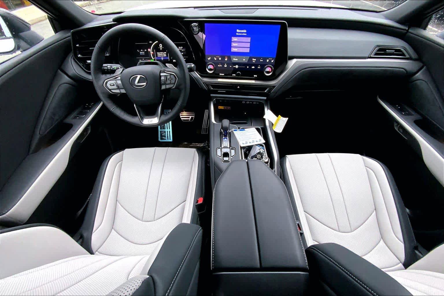 New 2026 Lexus TX 500h AWD image 5