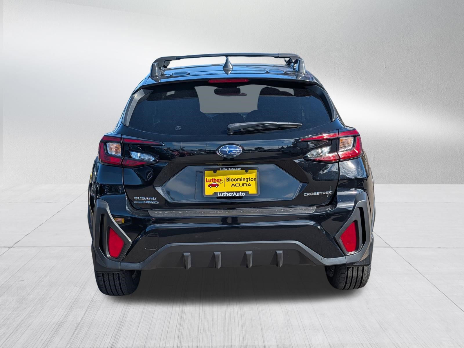 Used 2024 Subaru Crosstrek 2.0i Premium AWD/4WD image 4