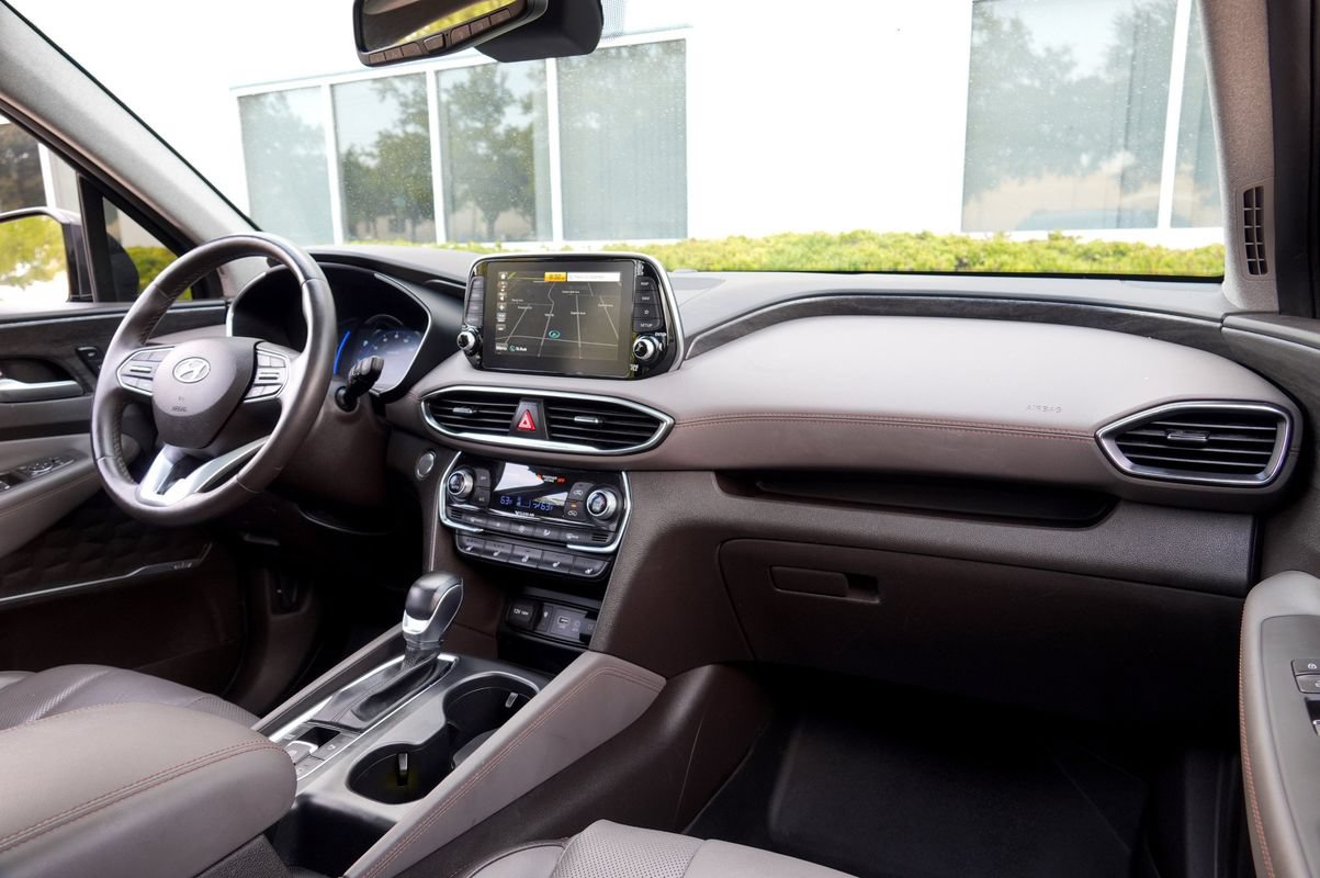 Used 2020 Hyundai Santa Fe Limited FWD image 7