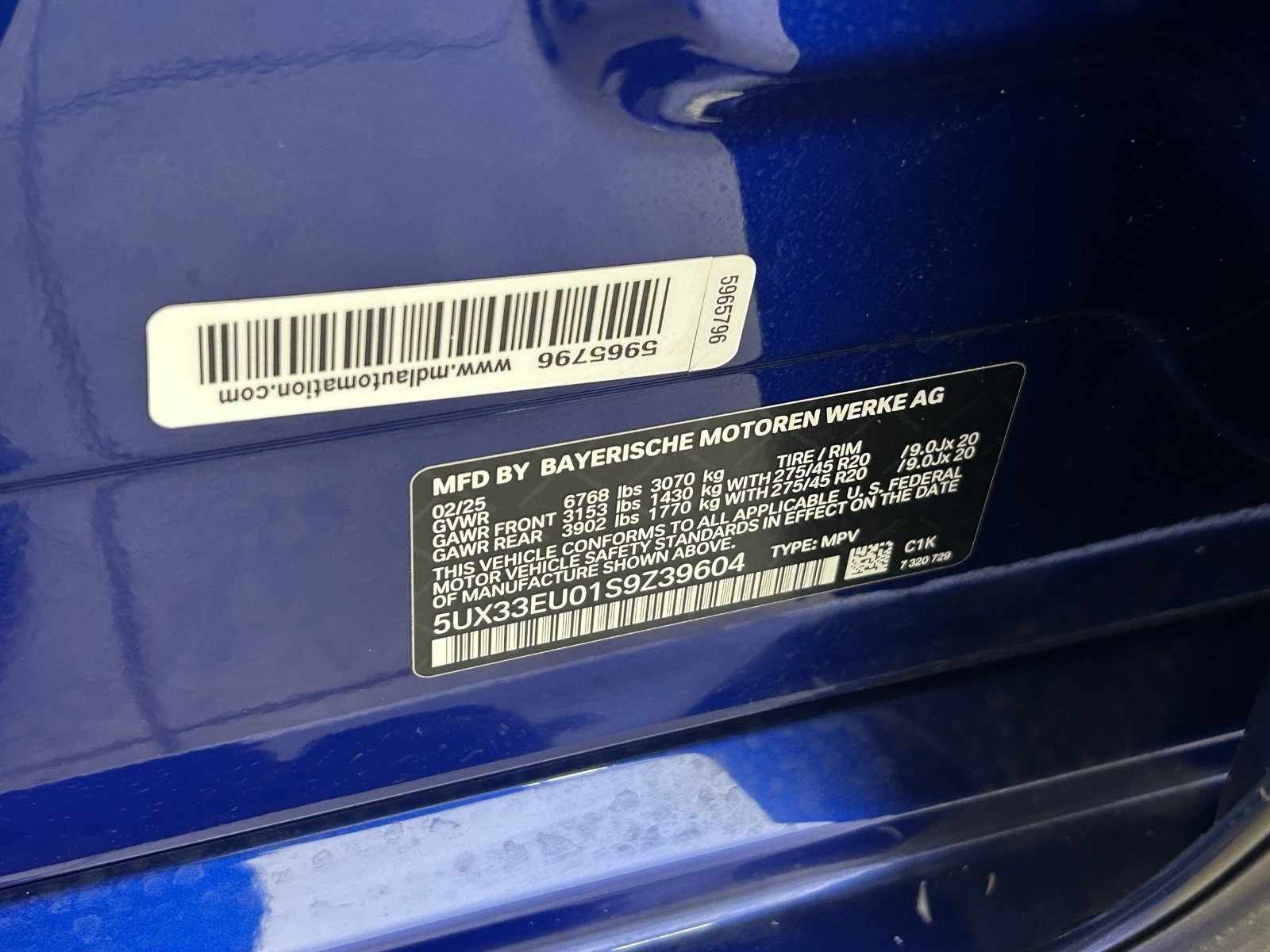 Used 2025 BMW X5 M60i w/ Parking Assistance Package image 32