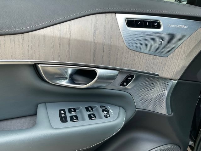Certified 2023 Volvo XC90 T8 Ultimate w/ Lounge Package AWD/4WD image 15
