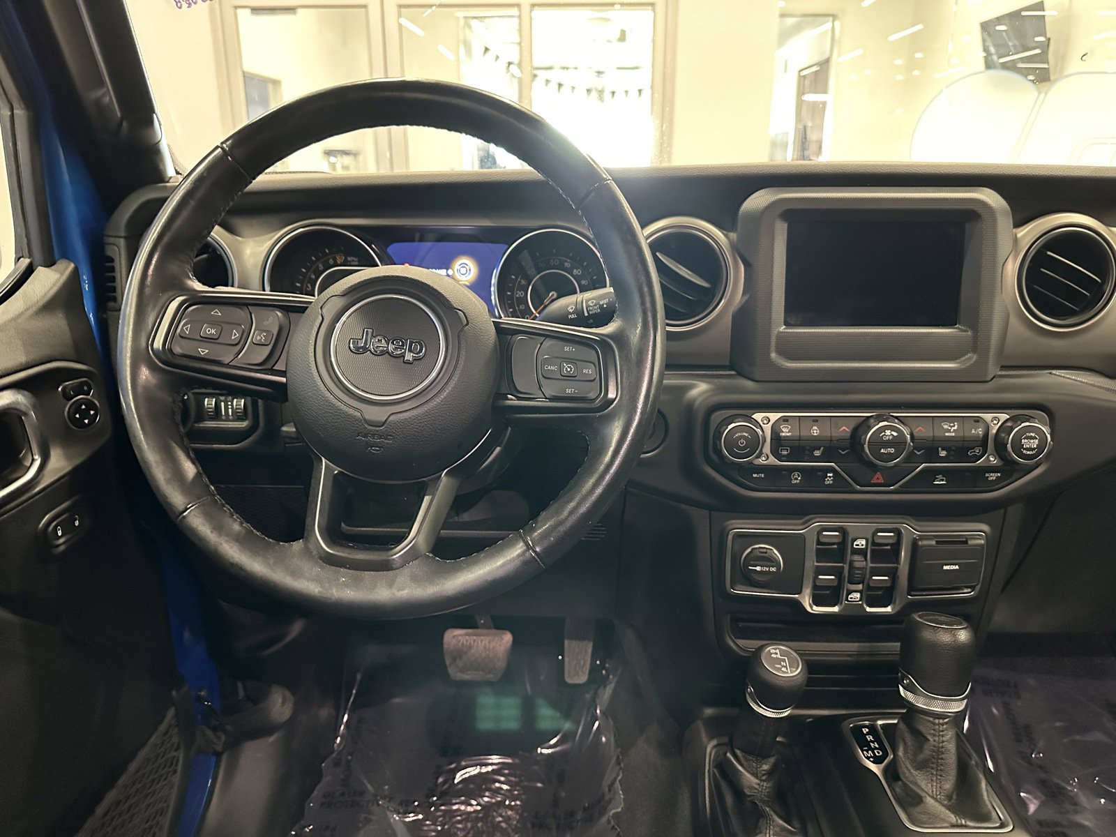 Used 2021 Jeep Gladiator Sport image 16