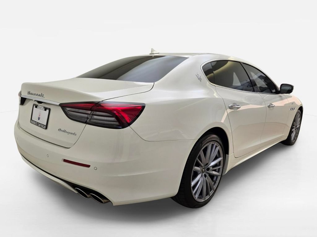 Used 2023 Maserati Quattroporte GT RWD image 9