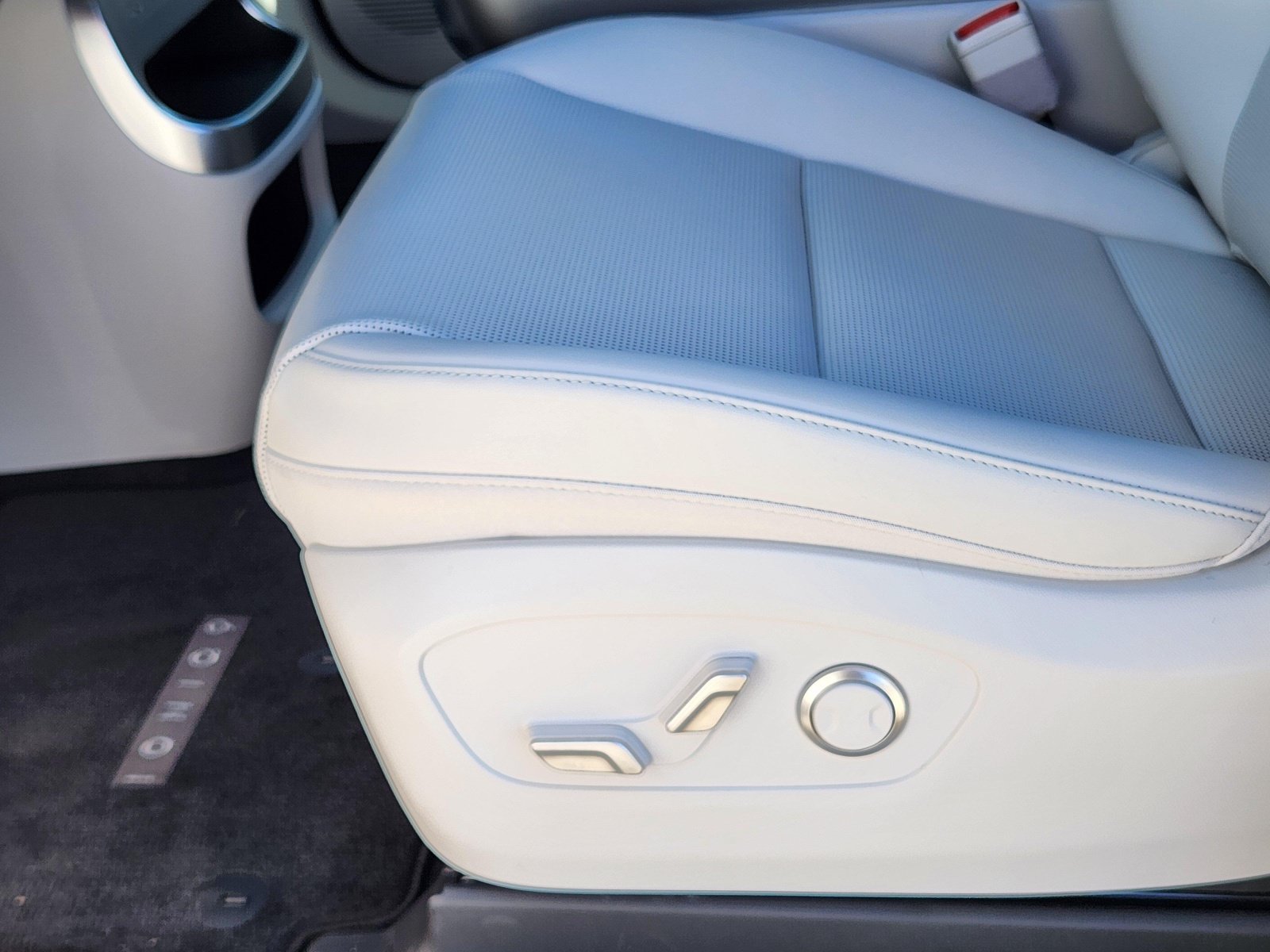 New 2026 Hyundai Ioniq 9 SEL AWD/4WD image 9