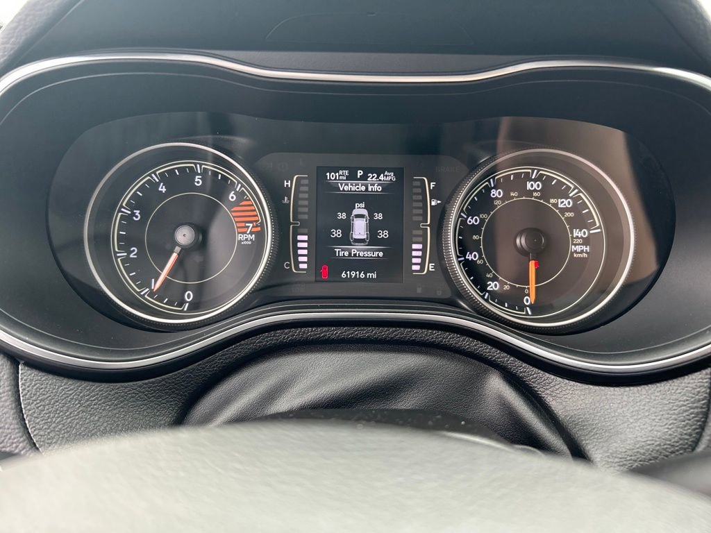 Used 2019 Jeep Cherokee Latitude Plus w/ Comfort/Convenience Group image 29