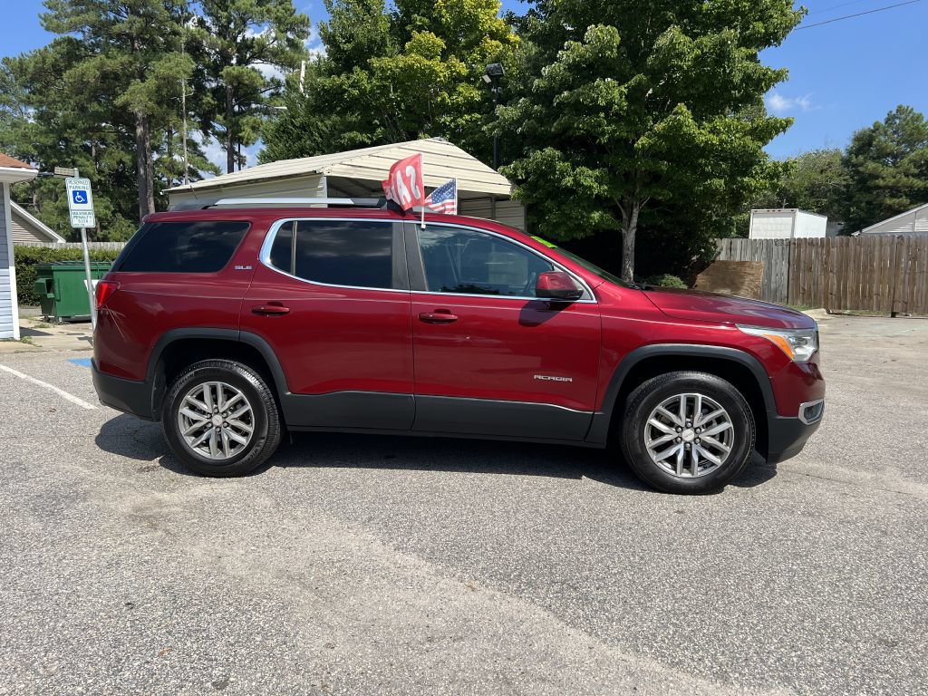 Used 2018 GMC Acadia SLE w/ Driver Alert Package I FWD image 4