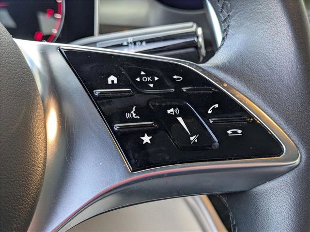 Used 2025 Mercedes-Benz GLC 300 4MATIC image 21